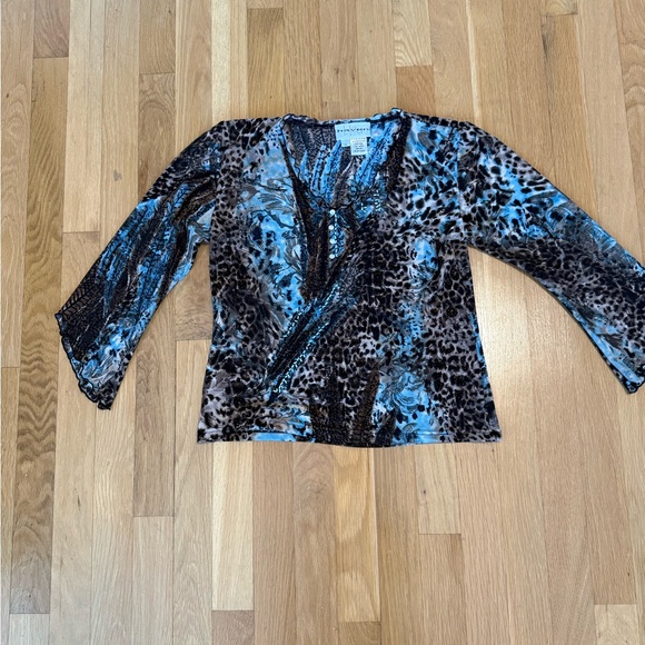Vintage Y2K Haven Bleu Leopard Print Mesh Top Beaded V-Neck Bell lettuce Sleeve - Picture 2 of 10